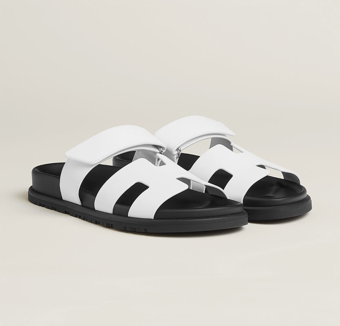 Hermès Chypre Sandals – White & Black Sole