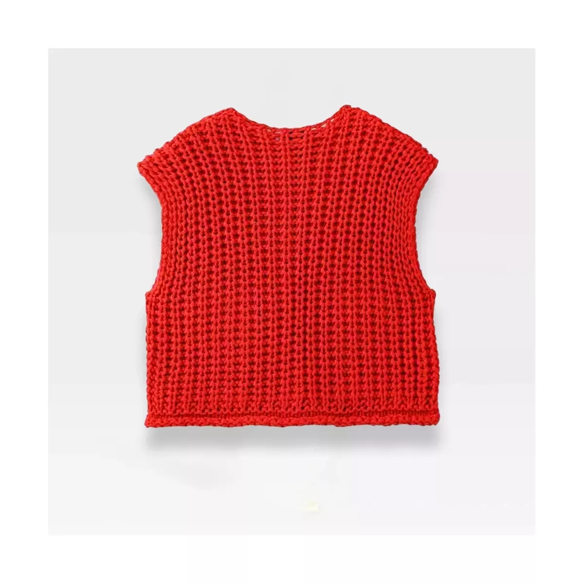 RED CHUNKY SWEATER VEST