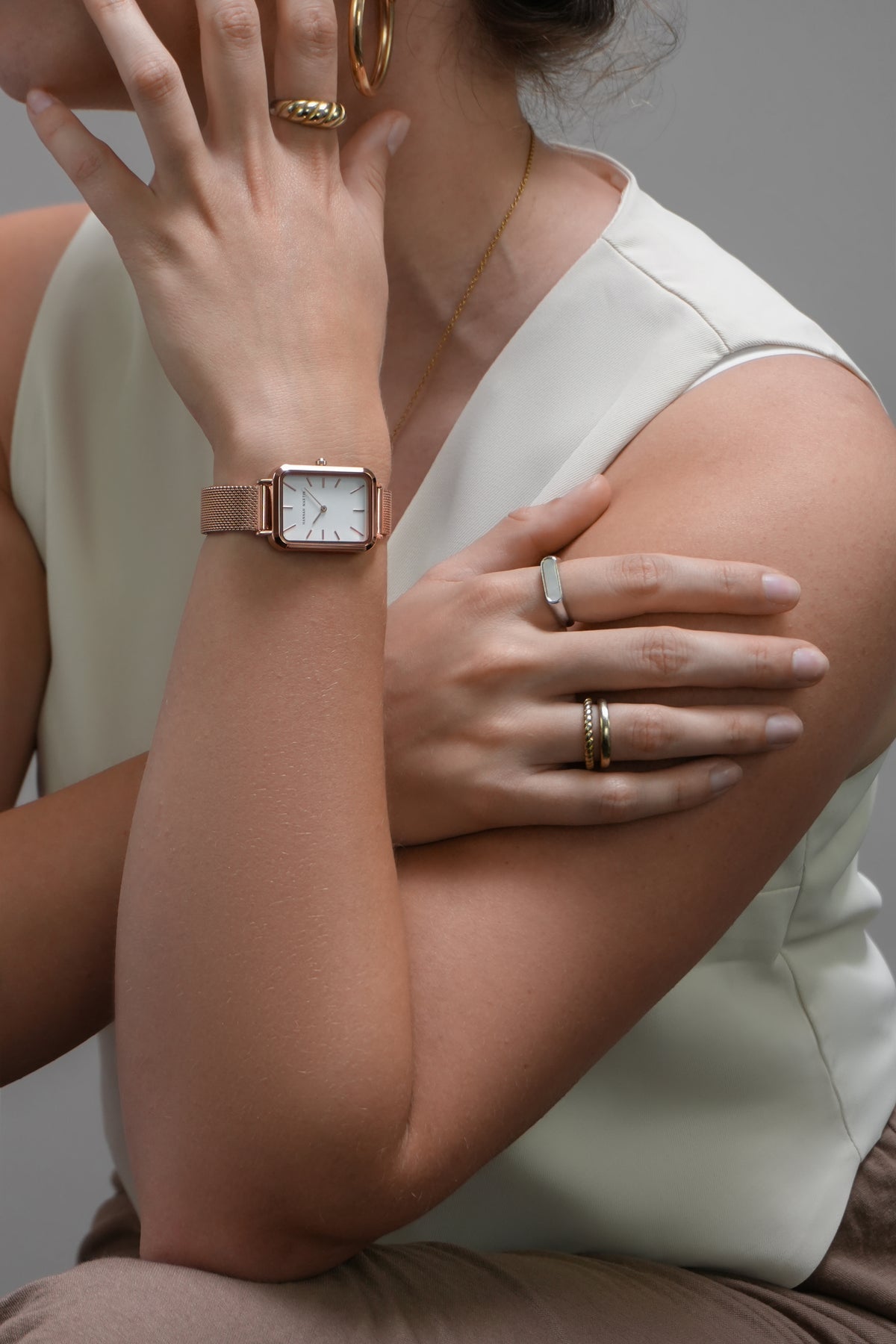 Hannah Martin Luxury Rectangular Watch – Rose Gold & White Dial (with Bangle)