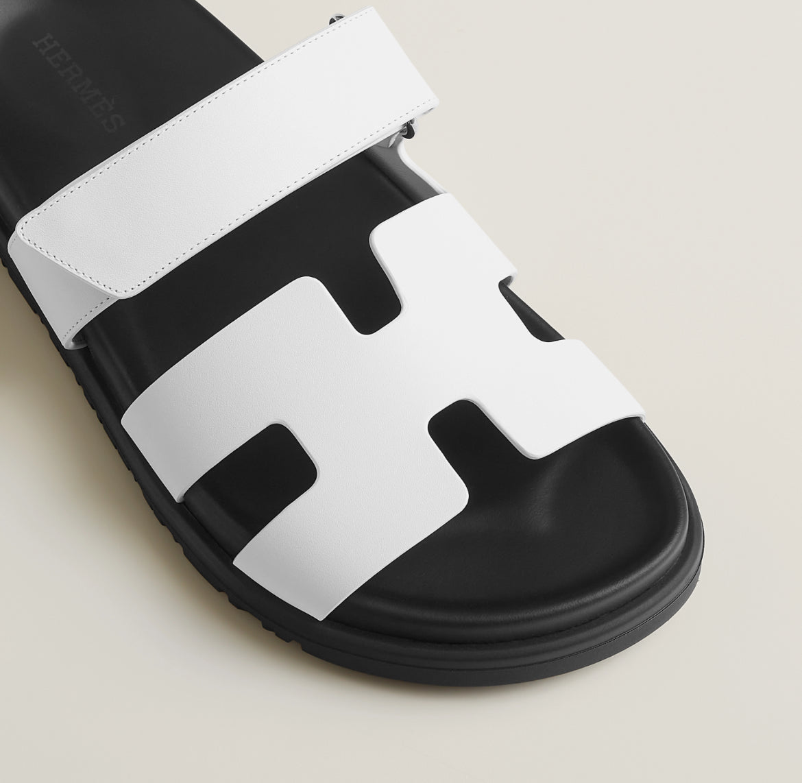 Hermès Chypre Sandals – White & Black Sole