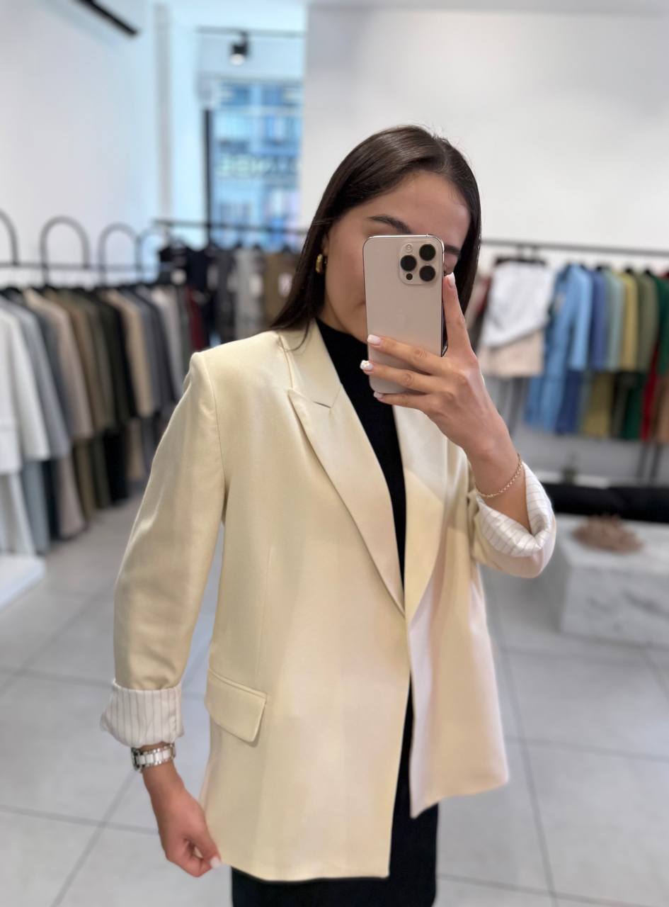Boyfriend blazer in Beige