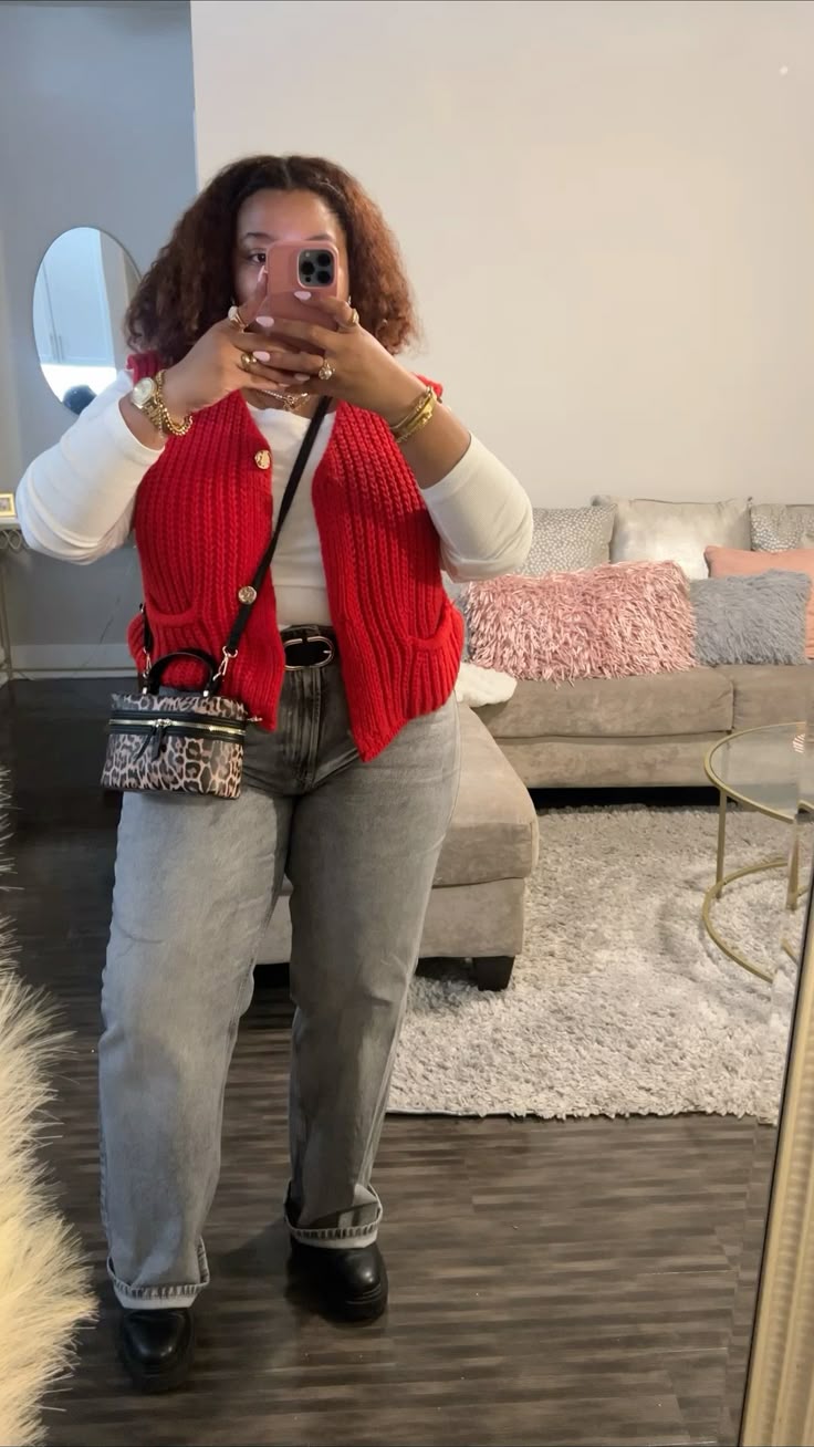 RED CHUNKY SWEATER VEST