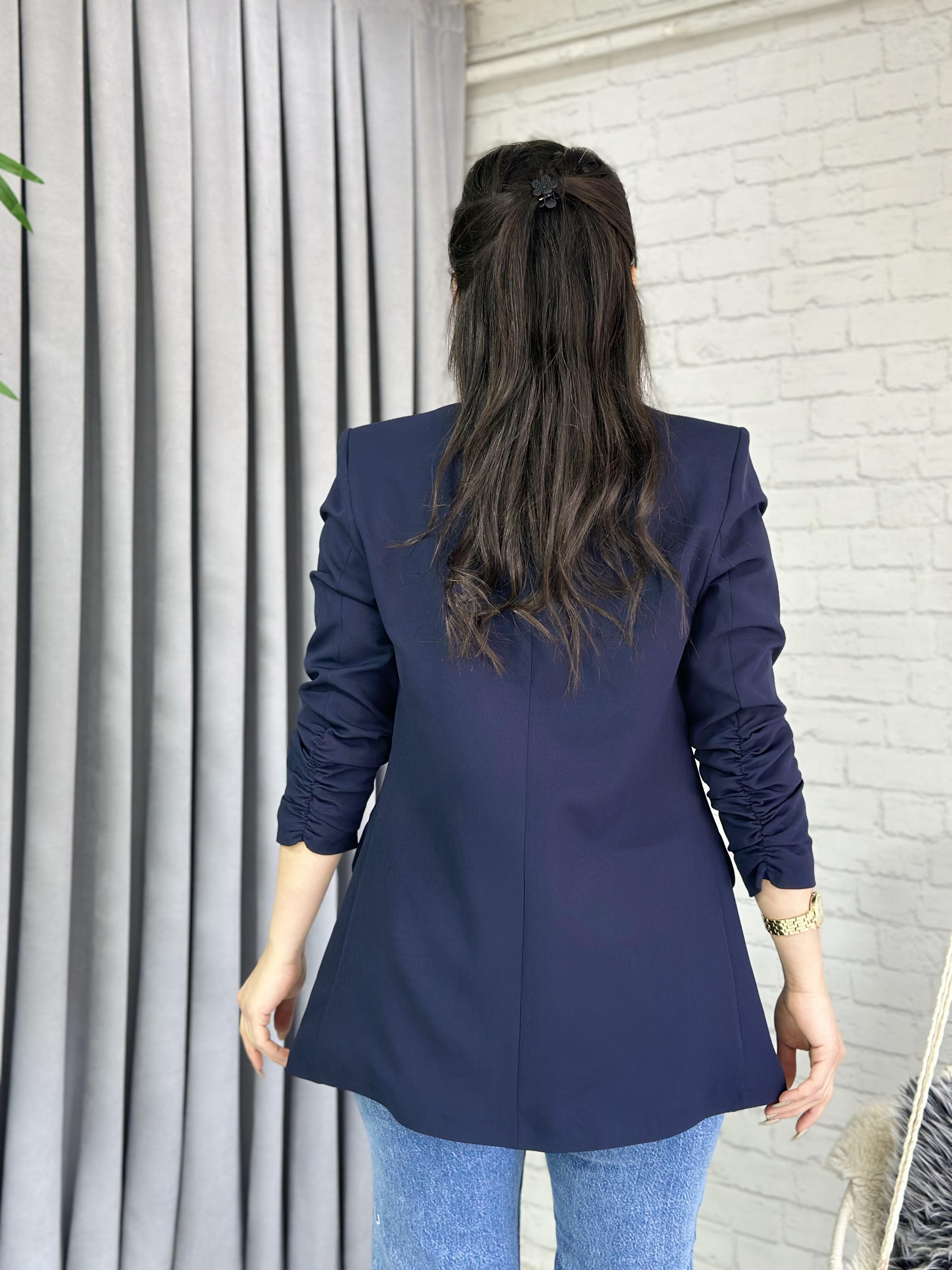 Navy-Blue buttonless blazer jacket