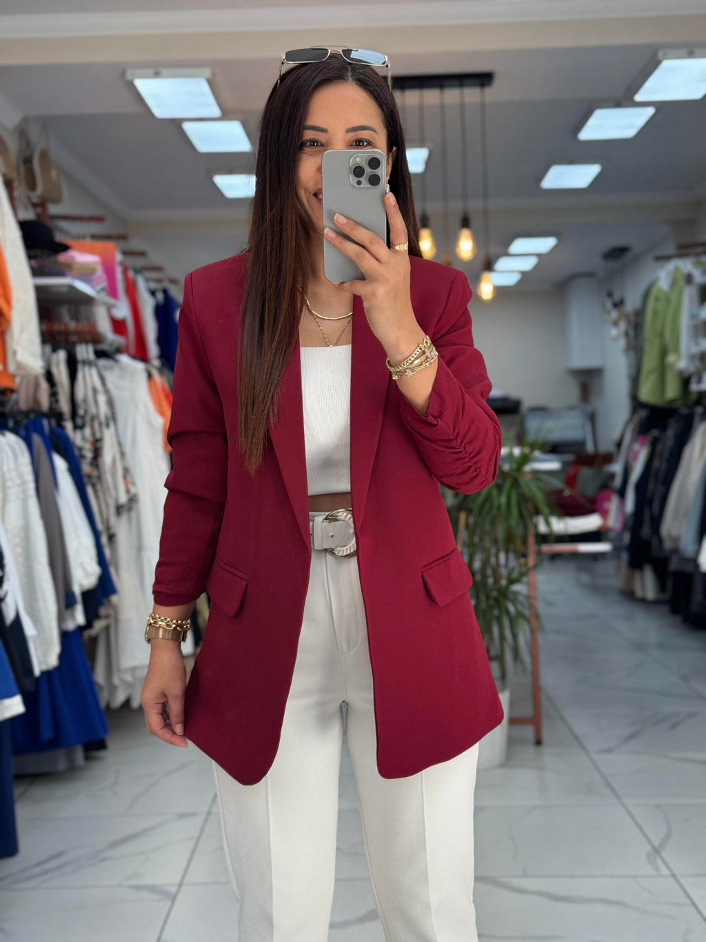 Burgundy buttonless blazer jacket