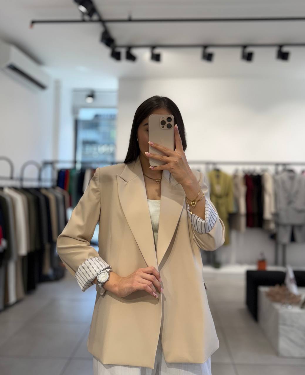 Boyfriend blazer in Beige