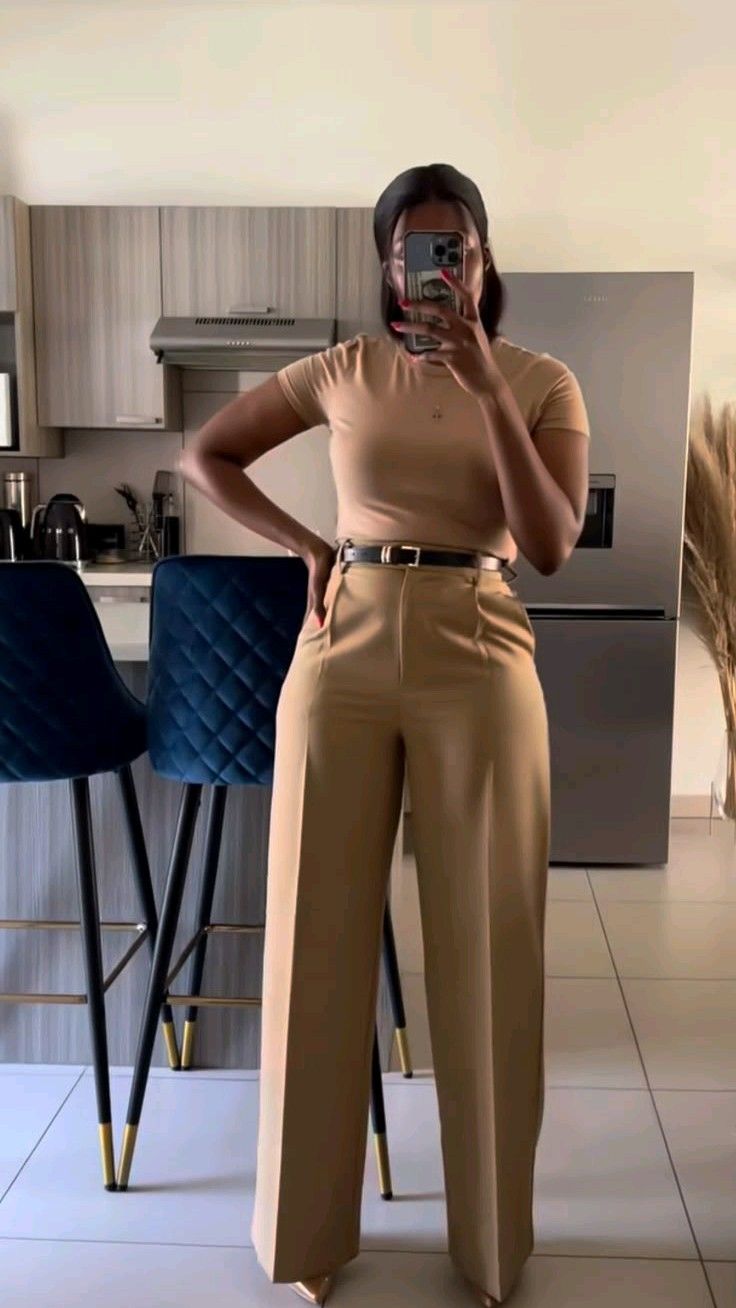 Pleated Detailed Fabric Trousers – Beige Straight Legs