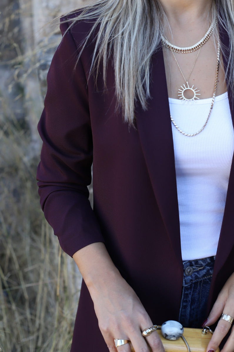 Burgundy buttonless blazer jacket